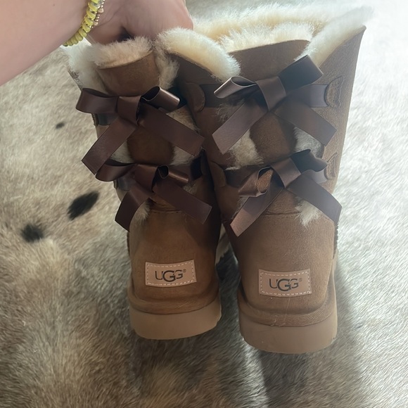 Ugg Boots - Picture 2 of 6